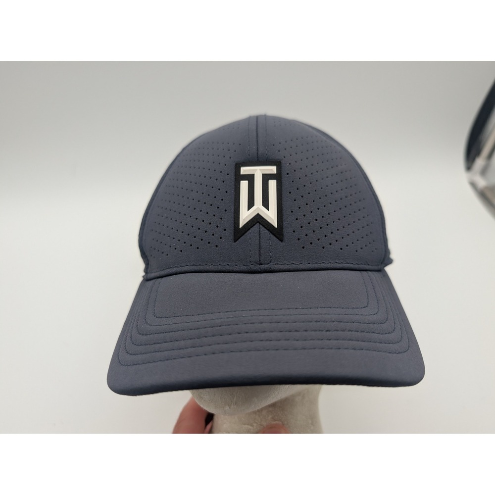 Nike Tiger Woods Heritage86 Golf Hat Grey L/XL CW6792-451 Perforated Cap